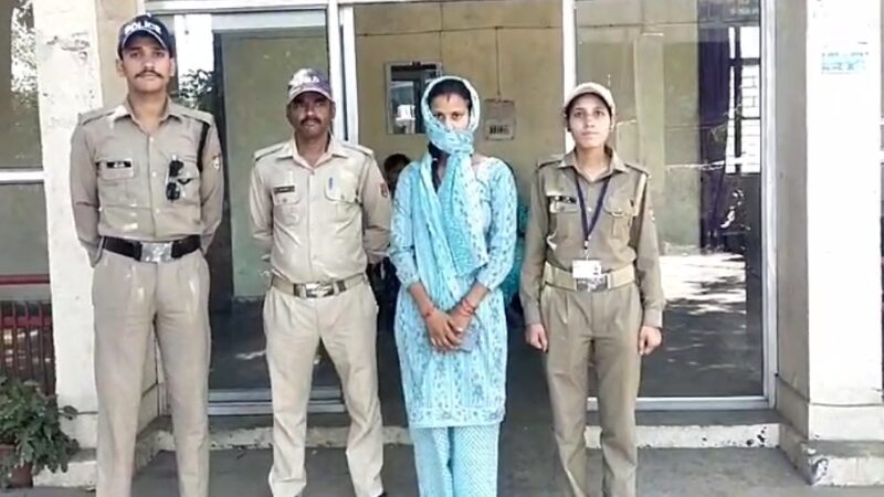 कोटद्वार पुलिस ने वारंटी महिला को किया गिरफ्तार, बच्चे को जन्म देकर झाड़ी में फेंकने से जुड़ा है मामला