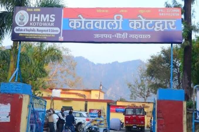 कोटद्वार KMC इलेक्ट्रॉनिक्स सिगड्डी के मालिक पर मुकदमा दर्ज, ट्रांसपोर्टर सुरेश तिवारी ने दर्ज कराया मुकदमा