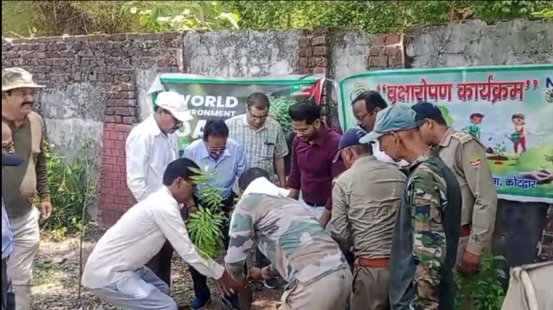 कोटद्वार में “विश्व पर्यावरण दिवस” पर वन विभाग से लेकर स्टूडेंट्स, सामाजिक संगठन और राजनैतिक दलों ने किया पौधारोपण