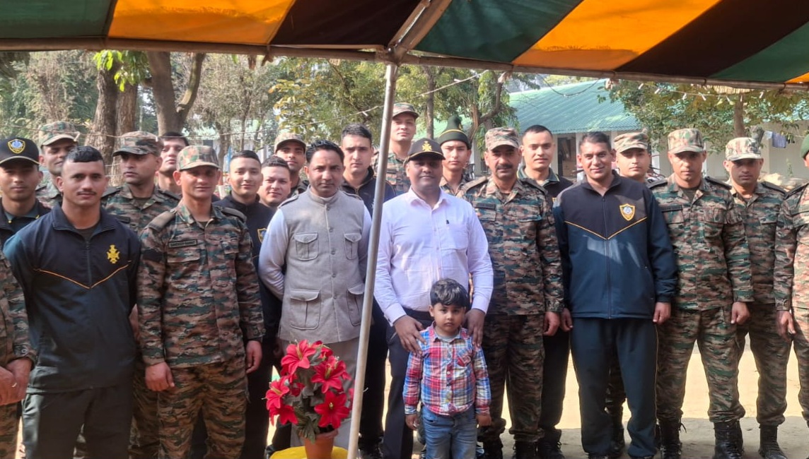 गढ़वाल राइफल्स की स्वर्ण जयंती पर नजीबाबाद के मेजर दानिश फारूकी ने साझा किया अनुशासन और मनोबल का संदेश