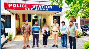 पौड़ी पुलिस की त्वरित कार्रवाई: कोटद्वार से लापता युवती जम्मू रेलवे स्टेशन से सकुशल बरामद